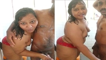पड़ोसन के साथ बाथरूम सेक्स