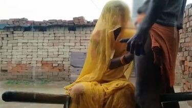 बारिश में मारवाड़ी भाभी की चुदाई