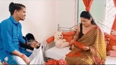 भाभी ने ब्रा बेचने वाले का मूड बनाया