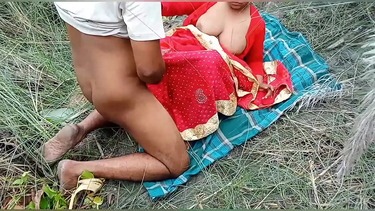 खेत में ली भाभी की चुत